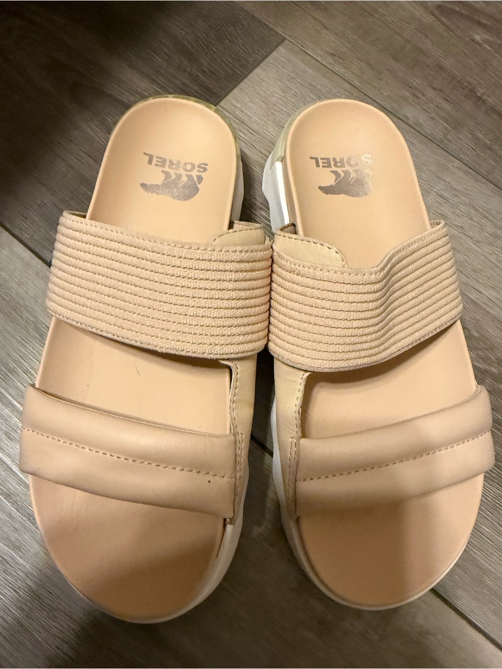 Sorel Women's Slide Sandals in Light Tan - Picture 2 of 6